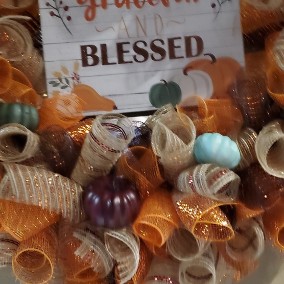 Fall deco mesh wreath - Picture 2 of 4